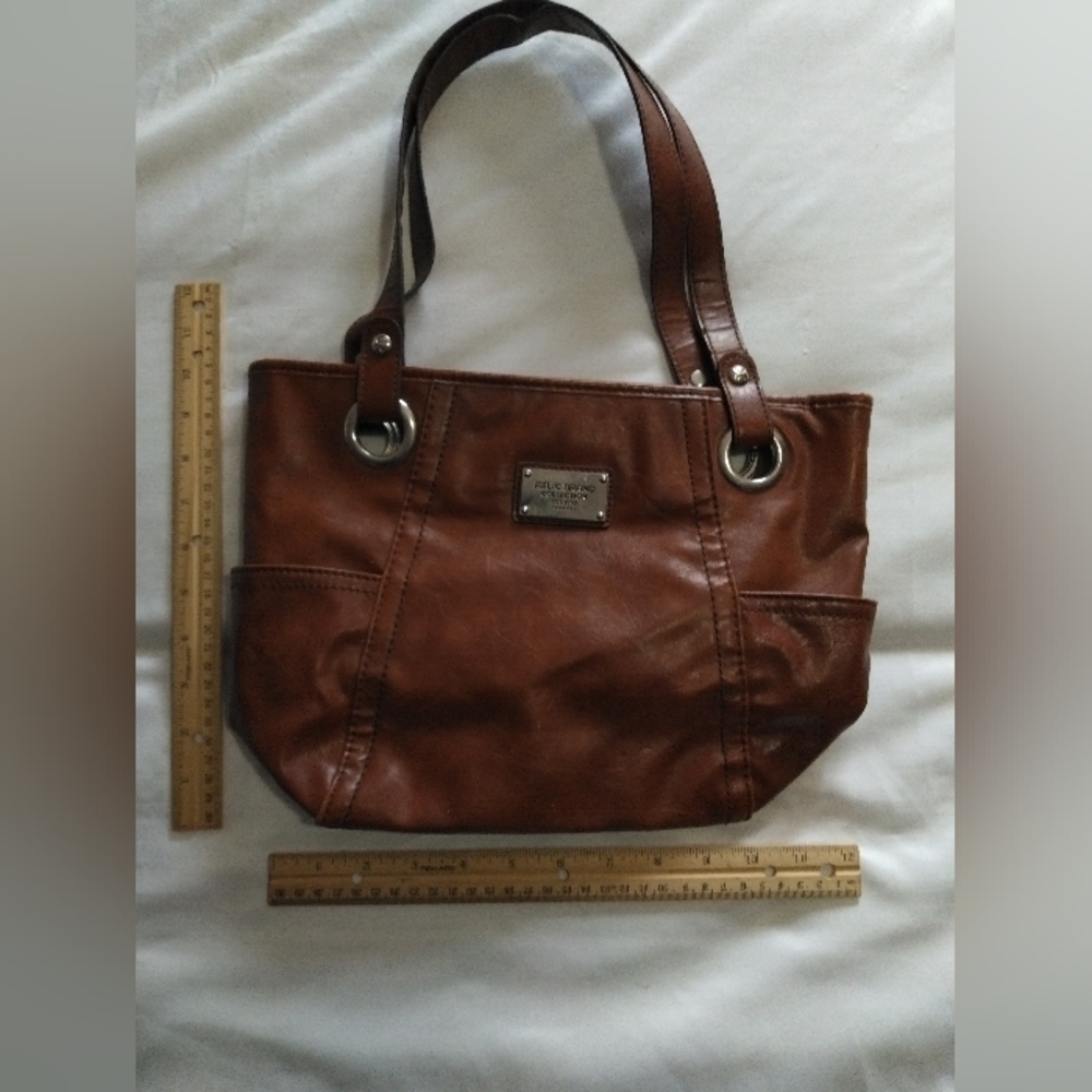 Relic Handbag - Picture 3 of 5